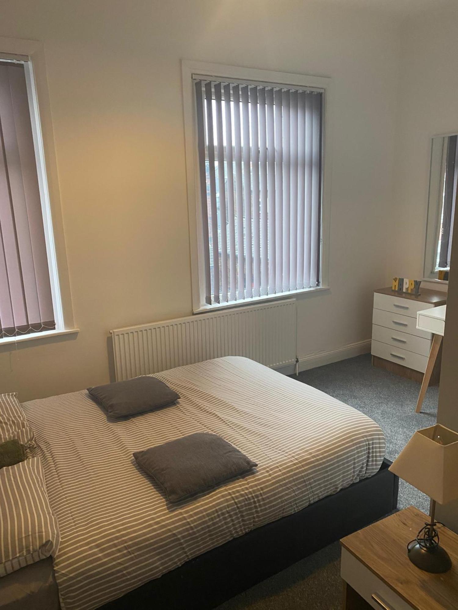 Stoke-on-Trent Happy Homes מראה חיצוני תמונה
